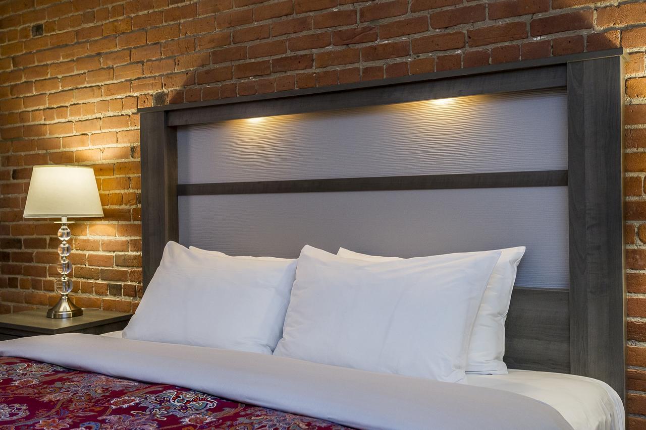 Auberge De La Fontaine Montreal Bagian luar foto