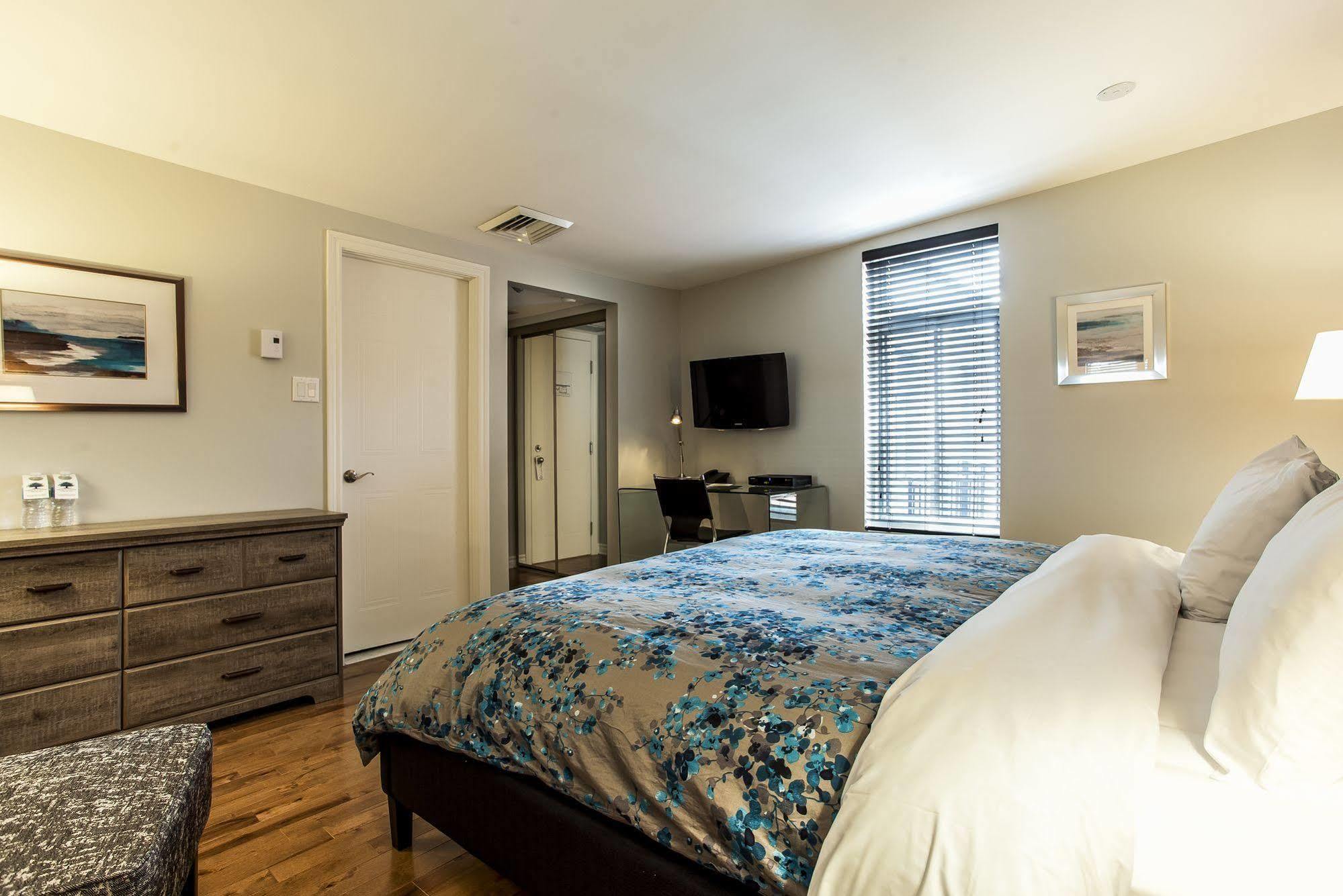 Auberge De La Fontaine Montreal Bagian luar foto